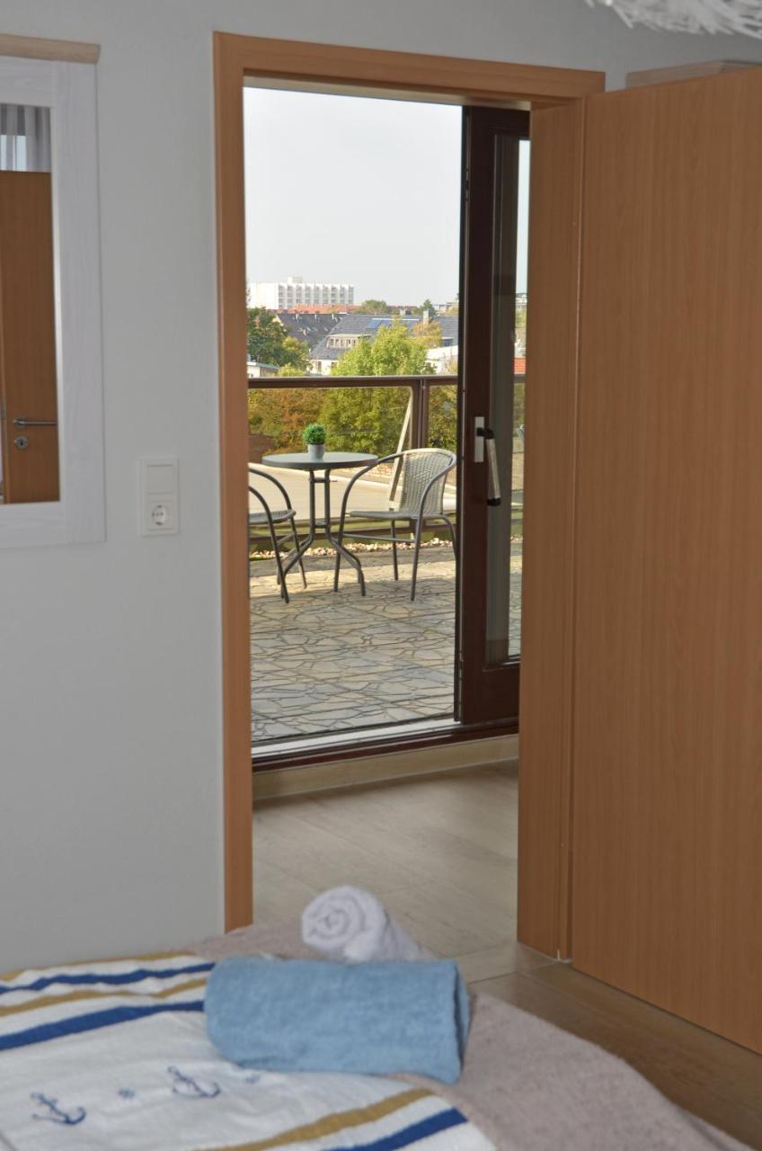 Hotel Zur Seerobbe 库克斯港 外观 照片