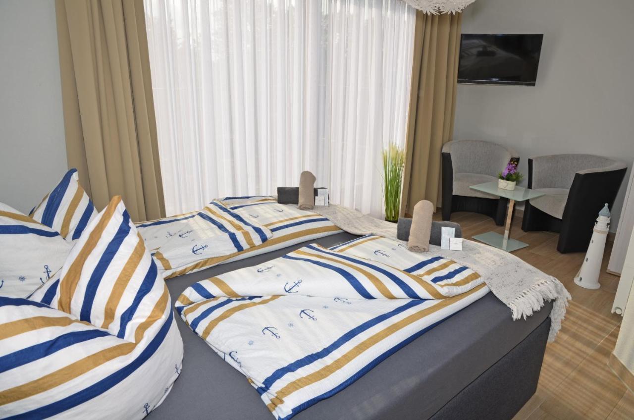 Hotel Zur Seerobbe 库克斯港 外观 照片