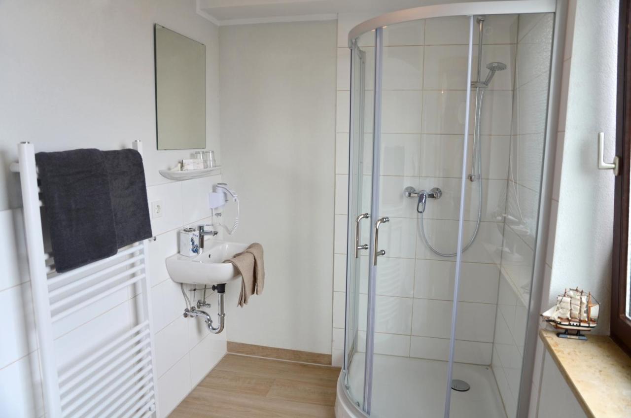 Hotel Zur Seerobbe 库克斯港 外观 照片